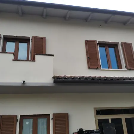 Guest house Affittacamerelaquerce *